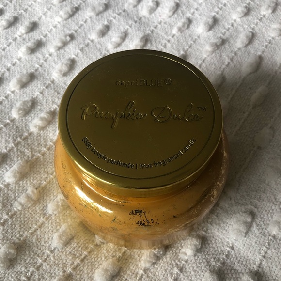 NEW Capri Blue Pumpkin Dulce Glimmer Candle 19oz - Picture 3 of 5